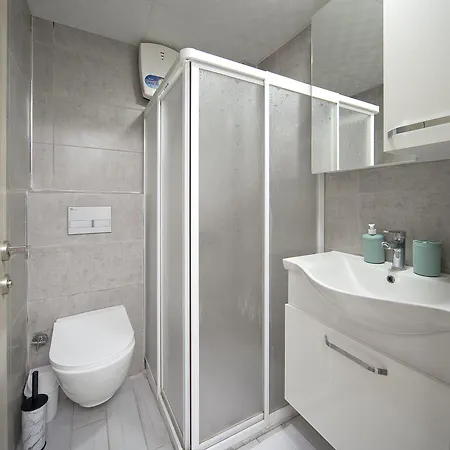 Indag Aile Aparthotel