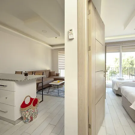 Aparthotel Indag Aile 3*